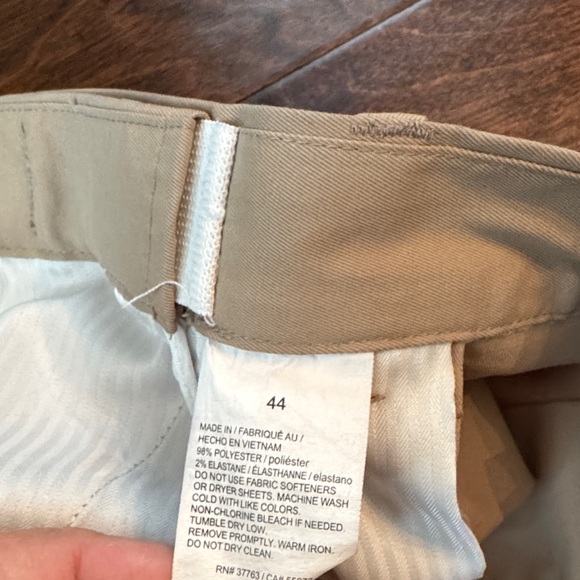 Savane Men's Tan Pleated Performance Shorts 44 - Picture 3 of 5